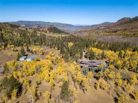 32350 Los Ranchos Rd, Oak Creek, CO 80467
