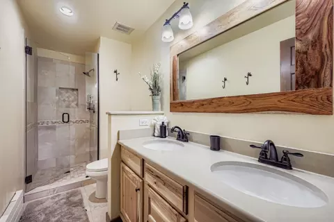 Bath - 244 Lodgepole St #36, Dillon, CO 80435 photo 3 of 3