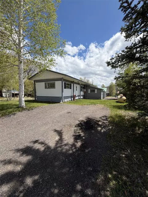 314 E 1st St, Oak Creek, CO 80467