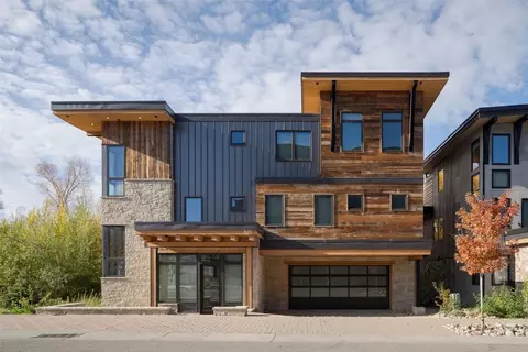 321 Riverview Way, Steamboat Springs, CO 80487