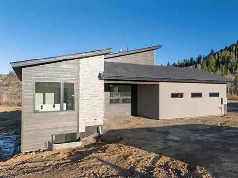 30615 Boot Ct, Oak Creek, CO 80467