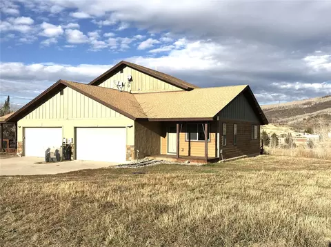 133 Oak Ridge Cir #B, Oak Creek, CO 80467