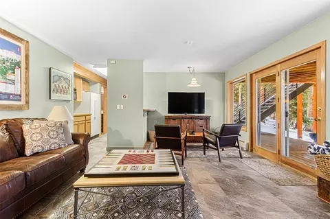 Living - 181 Tomahawk Ln, Breckenridge, CO 80424 photo 6 of 8