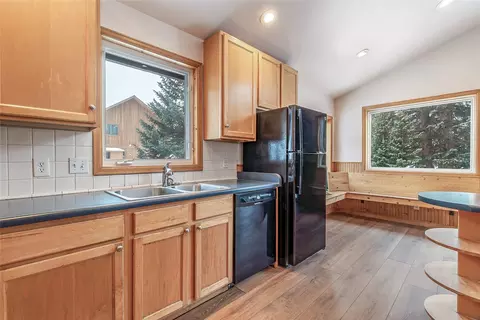 Kitchen - 5291 5293 Montezuma Rd, Montezuma, CO 80435 photo 5 of 7