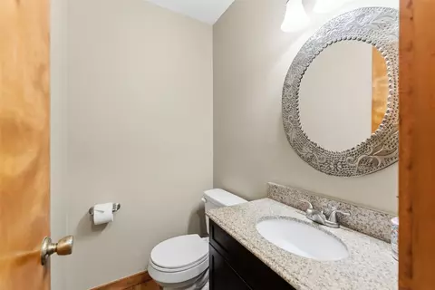 Bath - 994 Summit Dr, Dillon, CO 80435 photo 1 of 4