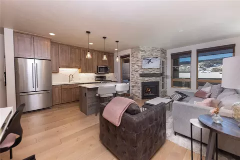 1090 Blue River Pkwy #204, Silverthorne, CO 80498