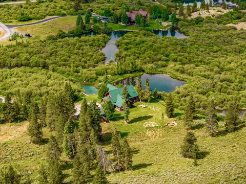 View/Area - 2717 Tiger Rd, Breckenridge, CO 80424 photo 4 of 6