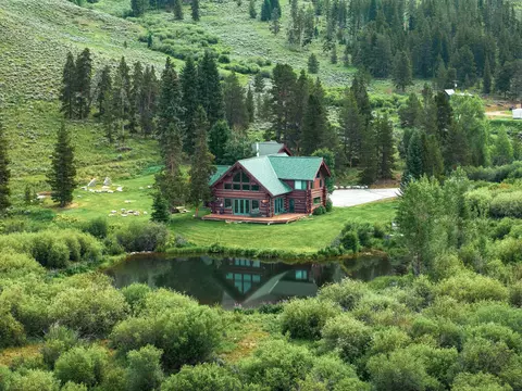 View/Area - 2717 Tiger Rd, Breckenridge, CO 80424 photo 1 of 6