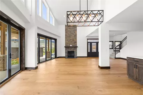 Living - 101 Mule Deer Ct, Dillon, CO 80435 photo 3 of 3