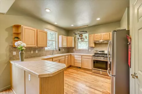 Kitchen - 234 Peterson Dr, Alma, CO 80420 photo 3 of 3