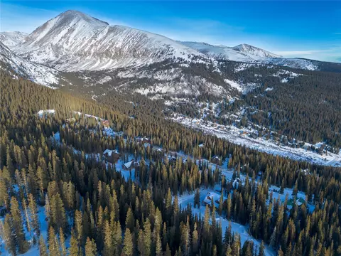 591 Kimmes Ln, Breckenridge, CO 80424