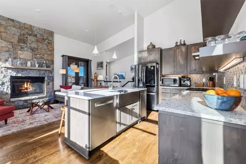 Kitchen - 9 E Benjamin Pt, Silverthorne, CO 80498 photo 3 of 7