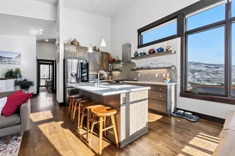 Kitchen - 9 E Benjamin Pt, Silverthorne, CO 80498 photo 2 of 7