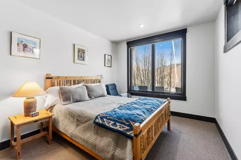 Bedroom - 9 E Benjamin Pt, Silverthorne, CO 80498 photo 4 of 5