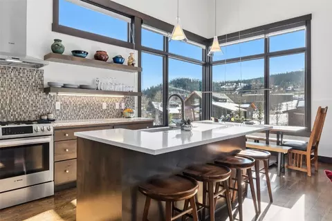 Kitchen - 9 E Benjamin Pt, Silverthorne, CO 80498 photo 1 of 7