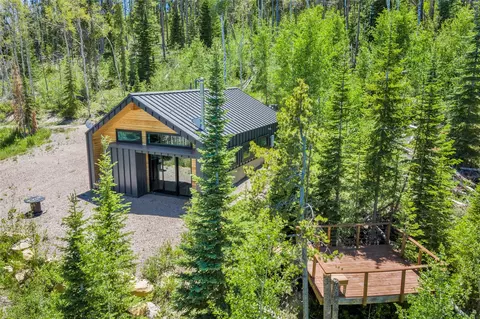 24700 Lone Tooth Trl, Oak Creek, CO 80467