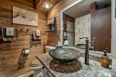 Bath - 637 Rock Rd, Bailey, CO 80421 photo 5 of 6