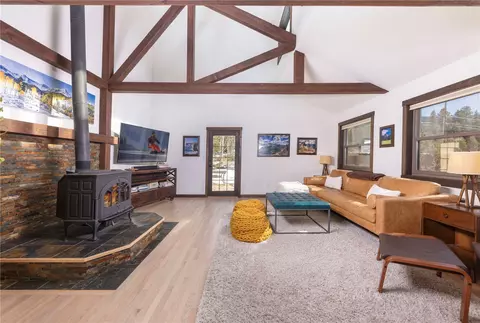 Living - 357 Vail Cir, Dillon, CO 80435 photo 2 of 4