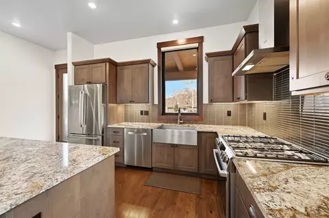 Kitchen - 20 E Benjamin Pt, Silverthorne, CO 80498 photo 3 of 4