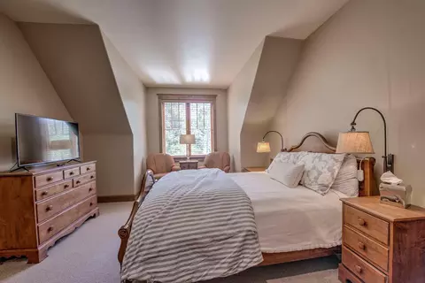 Bedroom - 862 Penstemon Rd, Keystone, CO 80435 photo 3 of 7