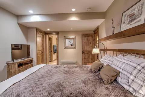 Bedroom - 862 Penstemon Rd, Keystone, CO 80435 photo 7 of 7