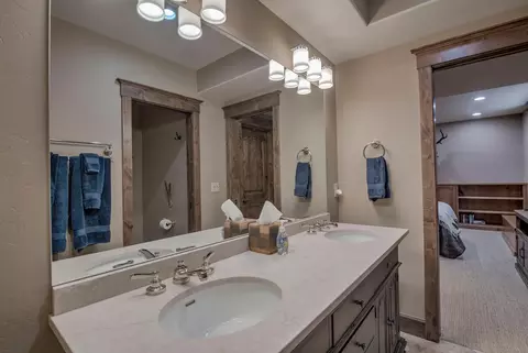 Bath - 862 Penstemon Rd, Keystone, CO 80435 photo 7 of 7