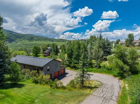 568 Tamarack Dr, Steamboat Springs, CO 80487