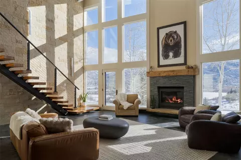 31655 Sugar Ridge Rd, Steamboat Springs, CO 80487