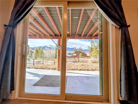 Exterior - 909 Palmers Dr, Silverthorne, CO 80498 photo 7 of 14