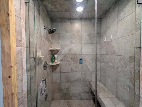 Bath - 909 Palmers Dr, Silverthorne, CO 80498 photo 3 of 7