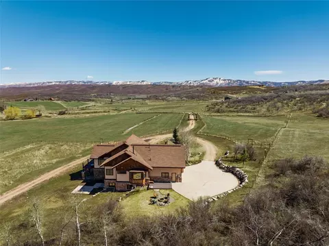 33205 Macday Ln, Steamboat Springs, CO 80487