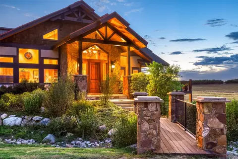 33205 Macday Ln, Steamboat Springs, CO 80487
