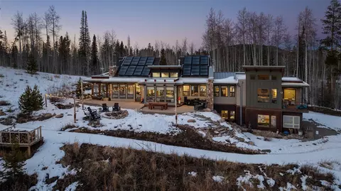 20850 Cheyenne Trl, Oak Creek, CO 80467