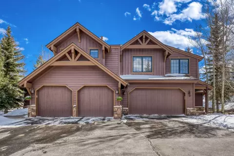 15 Chestnut Ln #15, Breckenridge, CO 80424