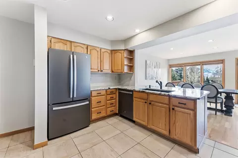 Kitchen - 454 Ensign Dr #B, Dillon, CO 80435 photo 4 of 4