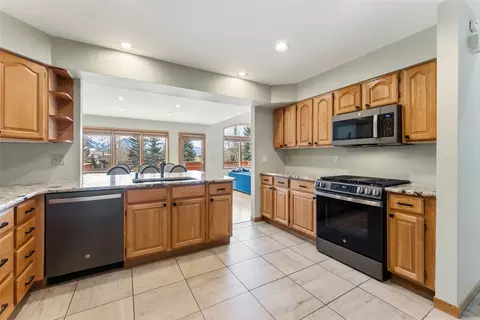Kitchen - 454 Ensign Dr #B, Dillon, CO 80435 photo 3 of 4