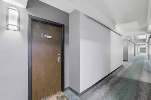 Entry Way - 220 E La Bonte St #219, Dillon, CO 80435 photo 2 of 2