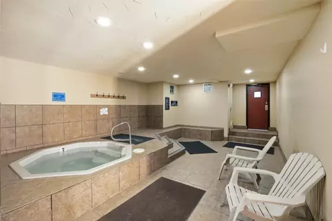 Exterior - 220 E La Bonte St #219, Dillon, CO 80435 photo 4 of 5