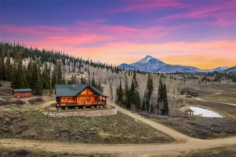26755 Little Hawk Ln, Clark, CO 80428