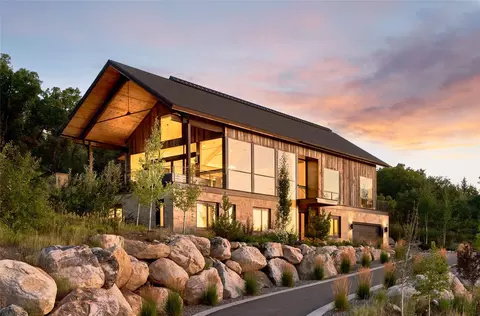 1136 Steamboat Blvd, Steamboat Springs, CO 80487