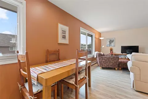 Dining - 240 E La Bonte St #3, Dillon, CO 80435 photo 1 of 3