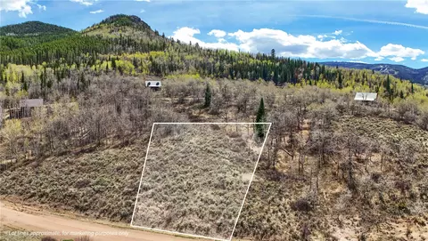 31550 Navajo Trl, Oak Creek, CO 80467