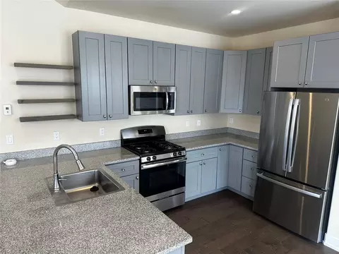 Kitchen - 141 Wayback Dr #B, Keystone, CO 80435 photo 2 of 2