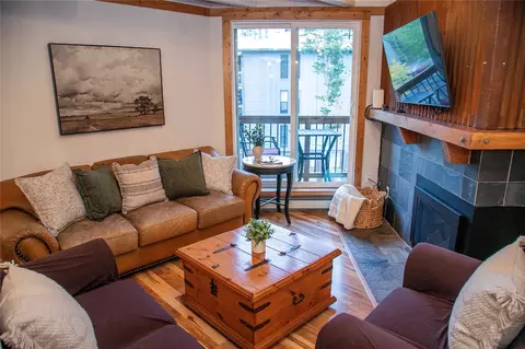 2200 Lodgepole Cir #204, Silverthorne, CO 80498