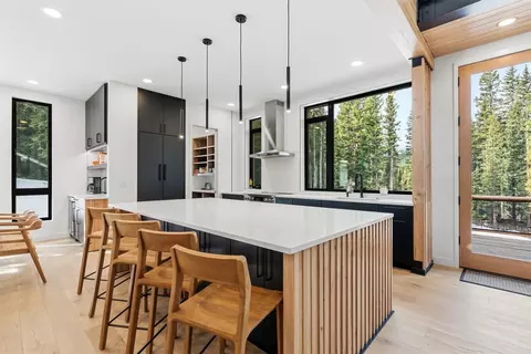 Kitchen - 331 Doris Dr, Blue River, CO 80424 photo 2 of 7
