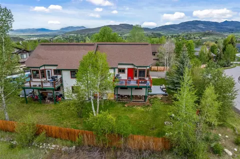 305 Primrose Ln, Steamboat Springs, CO 80487