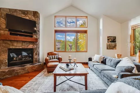 413 Kestrel Ln, Silverthorne, CO 80498