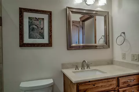Bath - 173 Solomons Ln, Silverthorne, CO 80498 photo 4 of 8