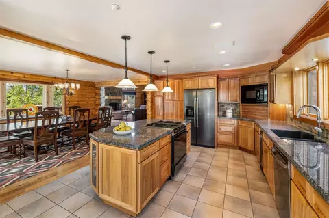 Kitchen - 2244 Johnson Rd, Silverthorne, CO 80498 photo 2 of 5