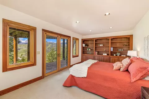Bedroom - 2244 Johnson Rd, Silverthorne, CO 80498 photo 6 of 7
